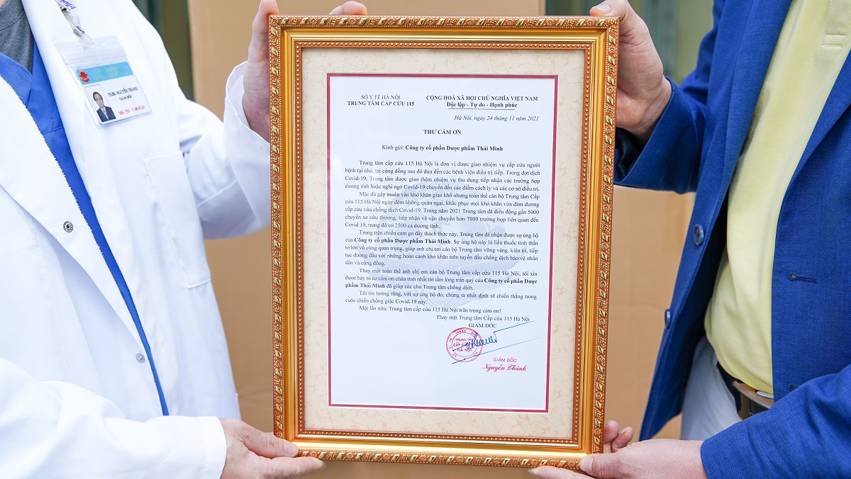 300 bộ đồ bảo hộ cấp 3 tặng trung tâm cấp cứu 115