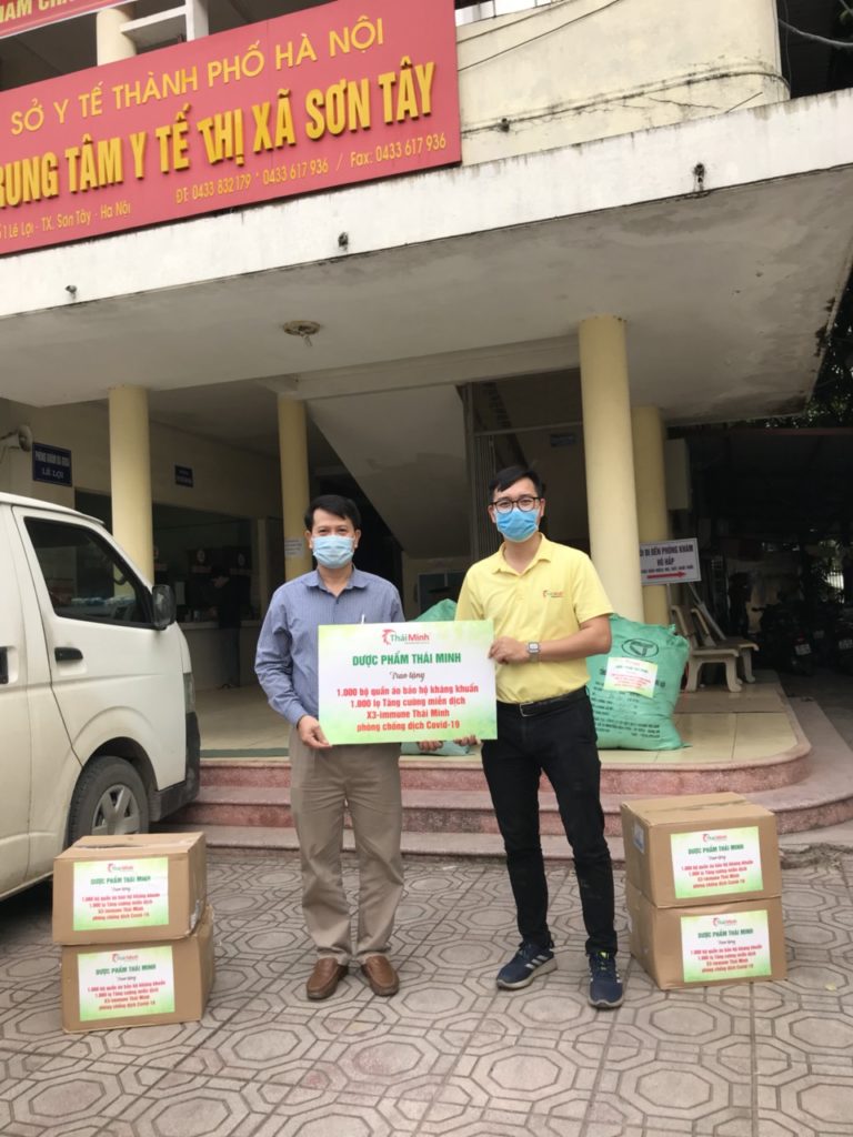 3000 lọ X3-Immune Thái Minh đến tay bác sĩ, chiến sĩ tuyến đầu chống  dịch