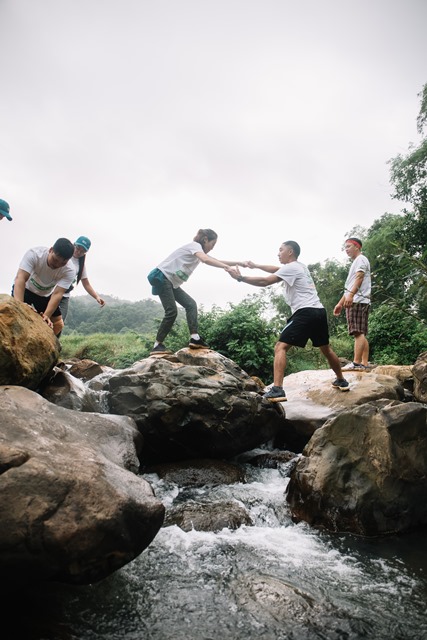 Cảnh đẹp trên đường chạy giữa núi rừng Pù Luông