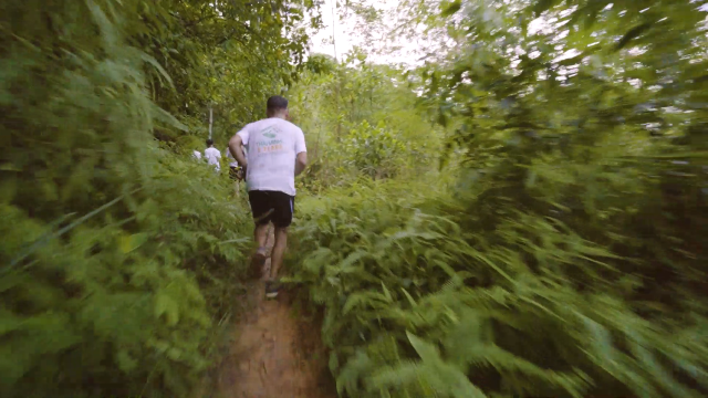 Cảnh đẹp trên đường chạy giữa núi rừng Pù Luông