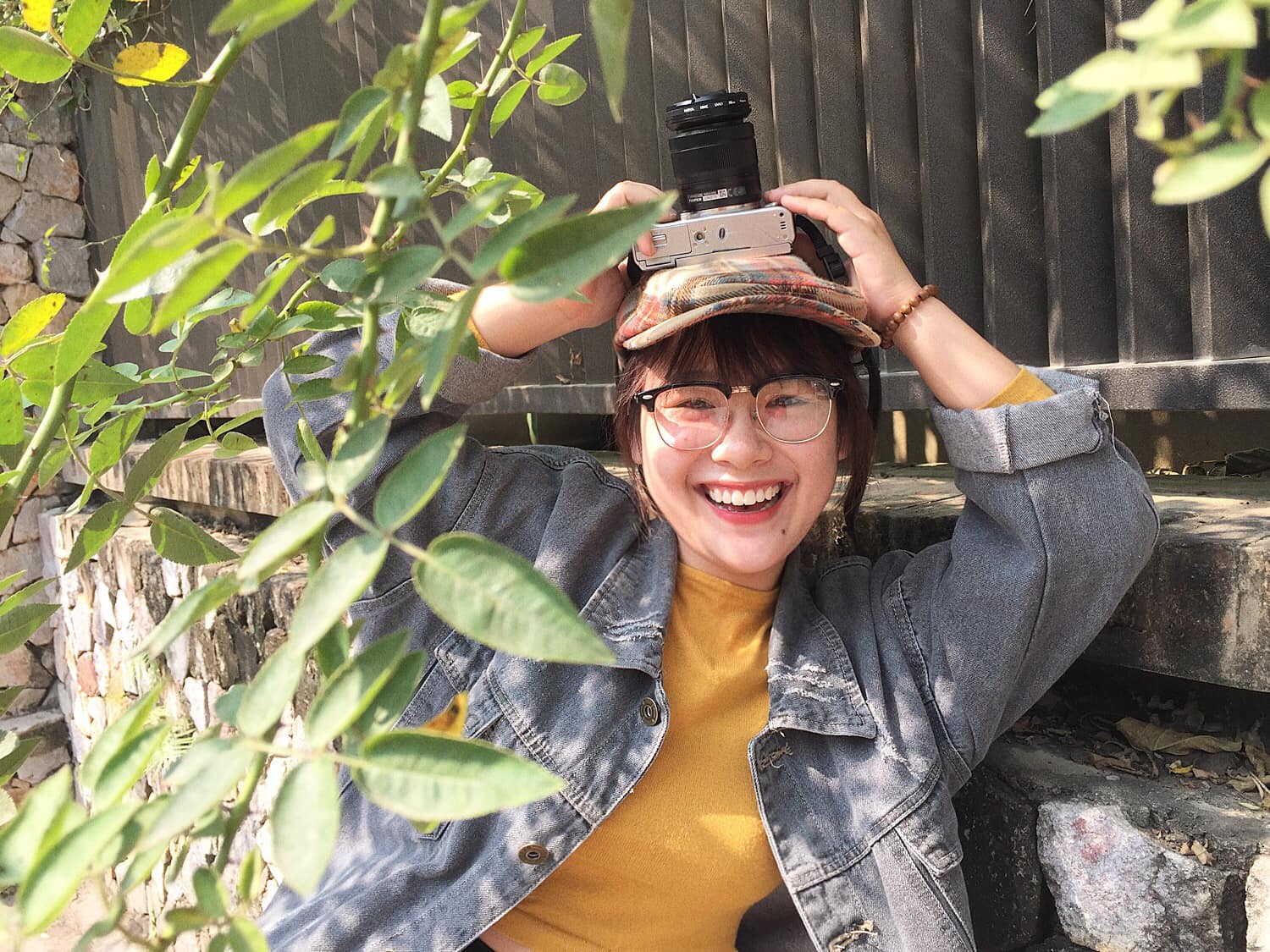 Cô gái chăm sóc khách hàng đam mê nhiếp ảnh