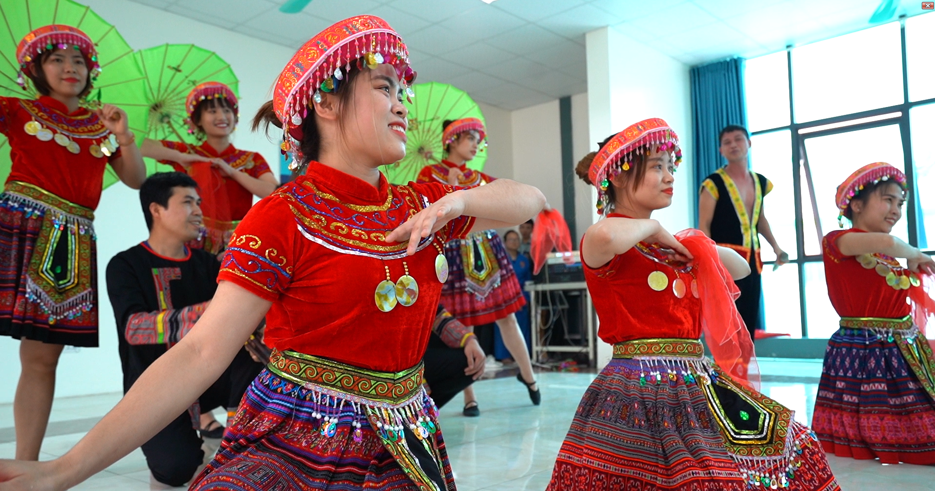 Đa dạng tài năng tại cuộc thi văn công Thái Minh