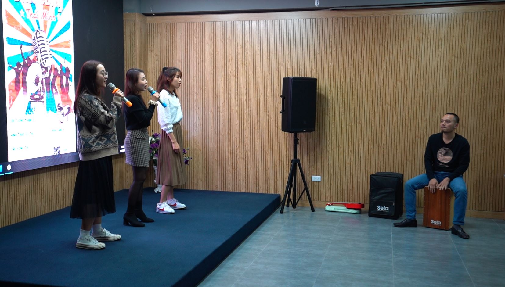 Đa dạng tài năng tại cuộc thi văn công Thái Minh