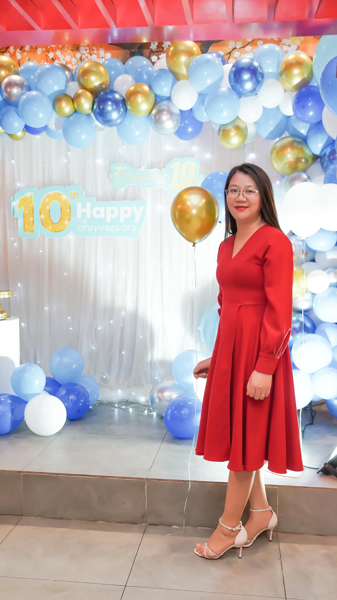 Niềm đam mê hoa của cô nàng thủ quỹ Thái Minh Niềm đam mê hoa của cô nàng thủ quỹ Thái Minh