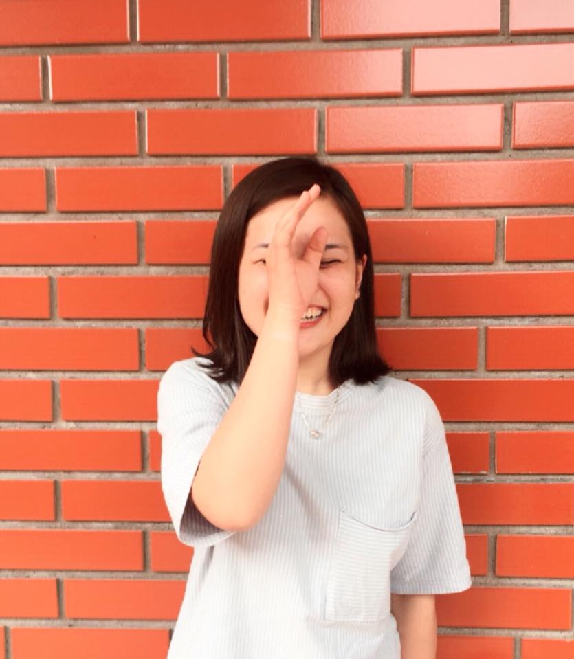 Nụ cười tỏa nắng của nữ nhân viên chăm sóc khách hàng Thái Minh