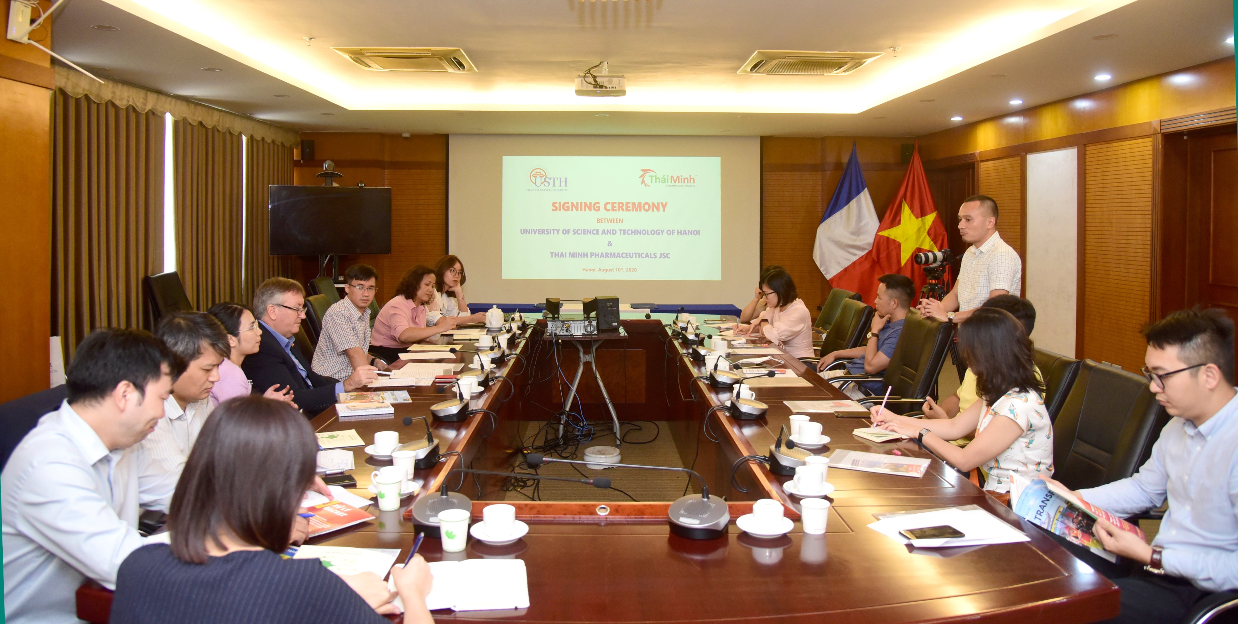 Dược Thái Minh và Đại học Khoa học  Công nghệ Hà Nội (USTH) ký kết biên bản ghi nhớ