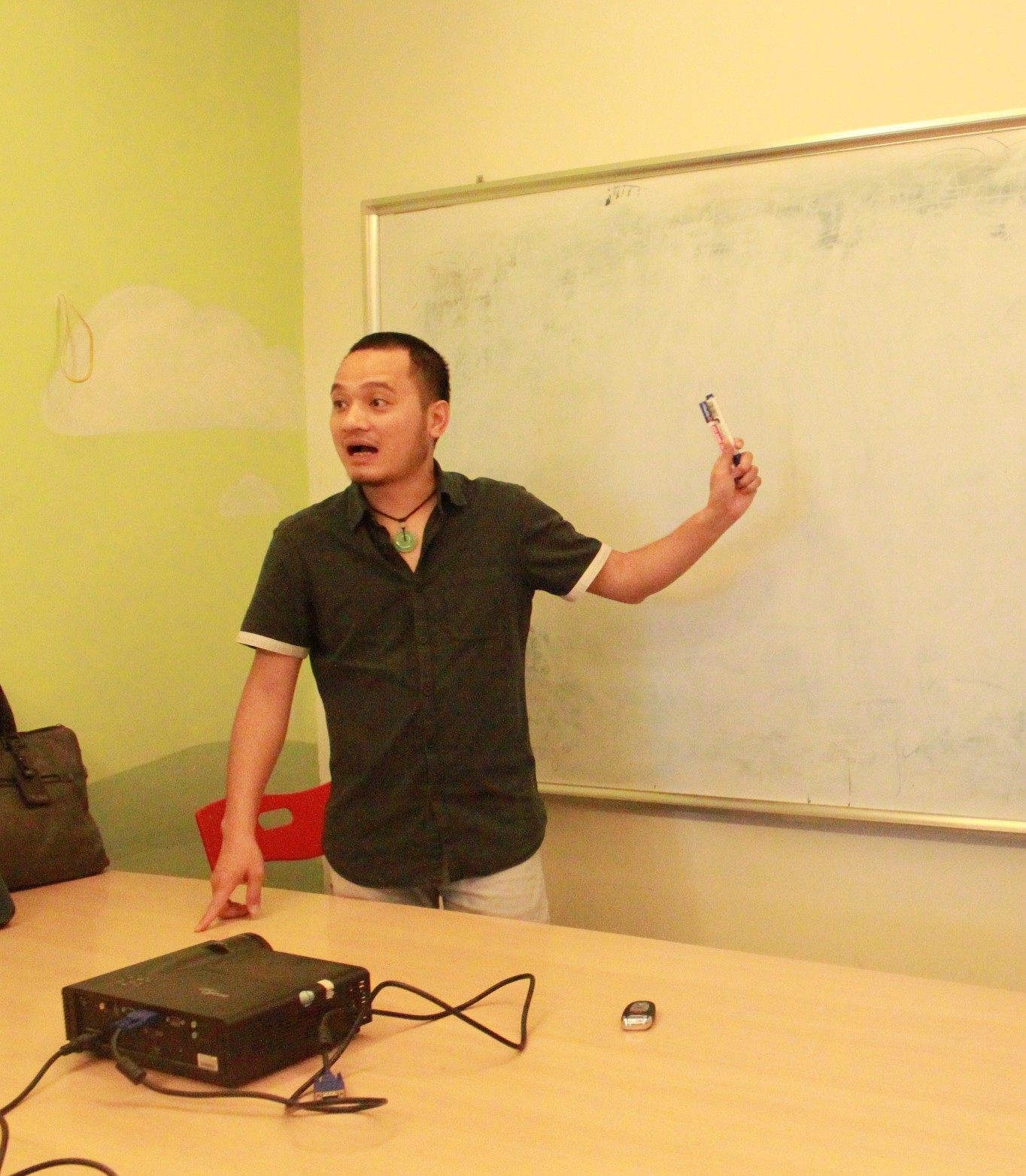 Tưng bừng buổi họp giao ban tháng 5/2016