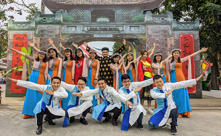 Buôn làng Thái Minh