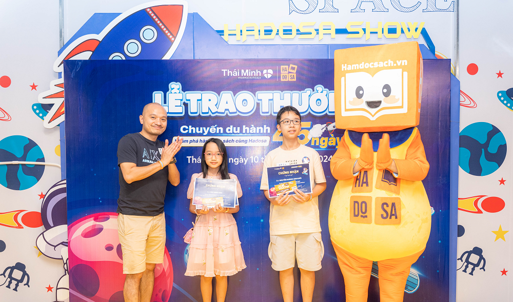 Lễ trao giải cuộc thi 45 ngày khám phá hành tinh sách cùng Hadosa